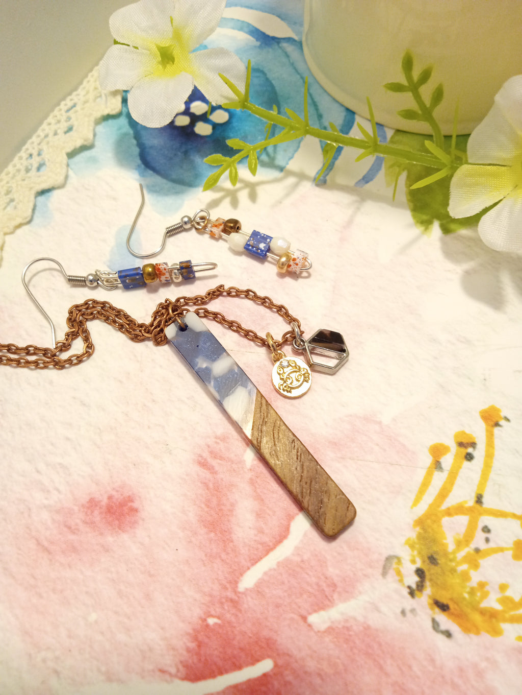 Resin pendant charm necklace 19"/Tila and metallic beaded drop earrings (blue/white)