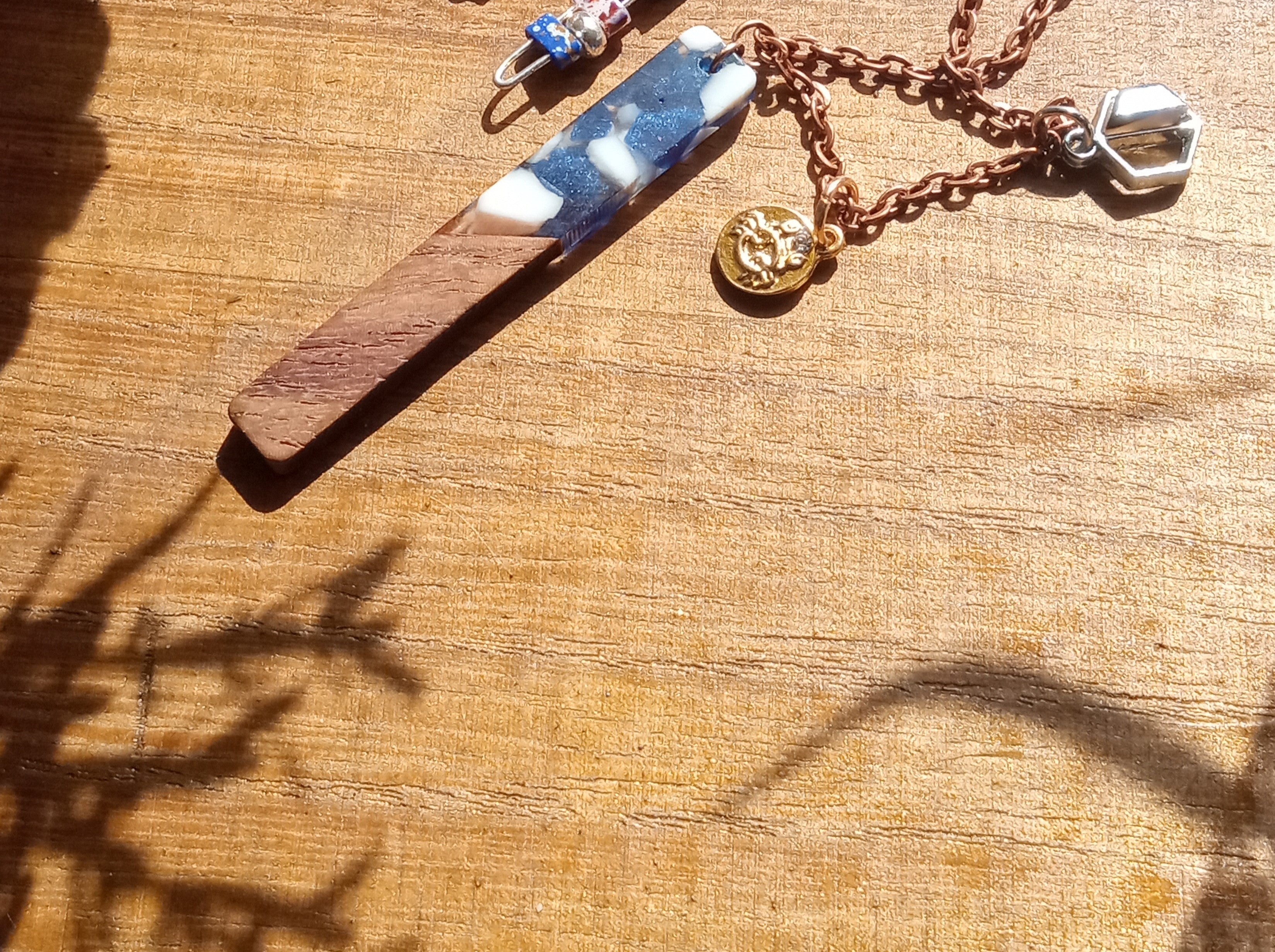 Resin & Walnut Pendant Charm Necklace 19"(blue/white)